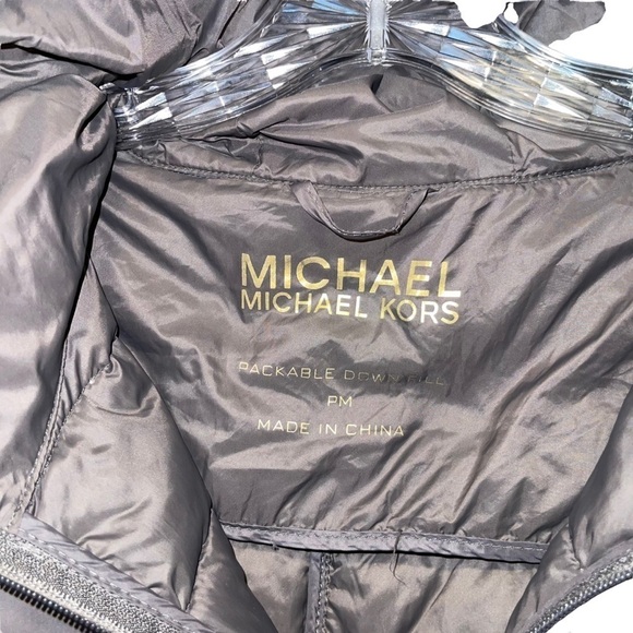 Michael Kors Women Down Jacket Size PM - Picture 6 of 6